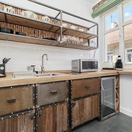 Center By Renters Vratislav