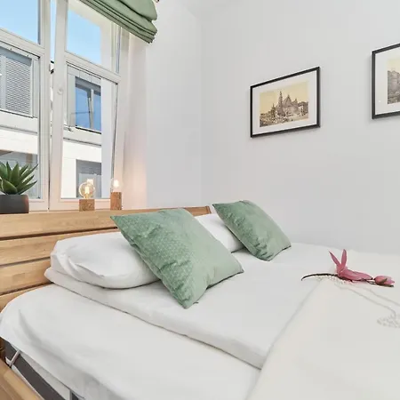 Apartmán Center By Renters Vratislav