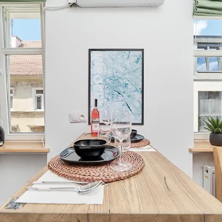 Center By Renters